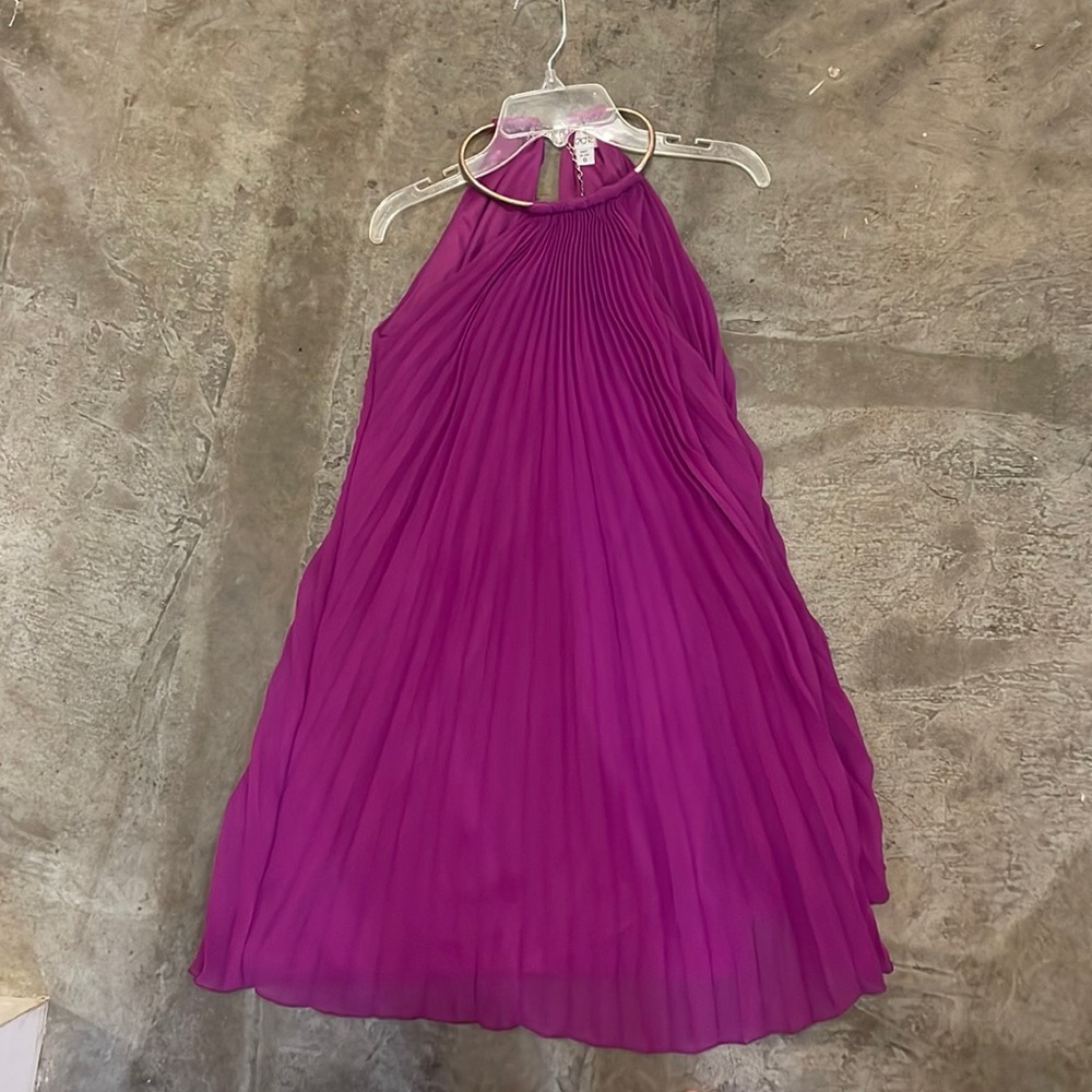 Cache accordion pleated fuschia dress with gold neck detail